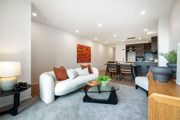 Photo of property in 9/18 Karengo Street, Long Bay, Auckland, 0630