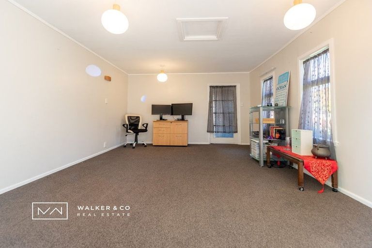 Photo of property in 51 Brentwood Street, Trentham, Upper Hutt, 5018