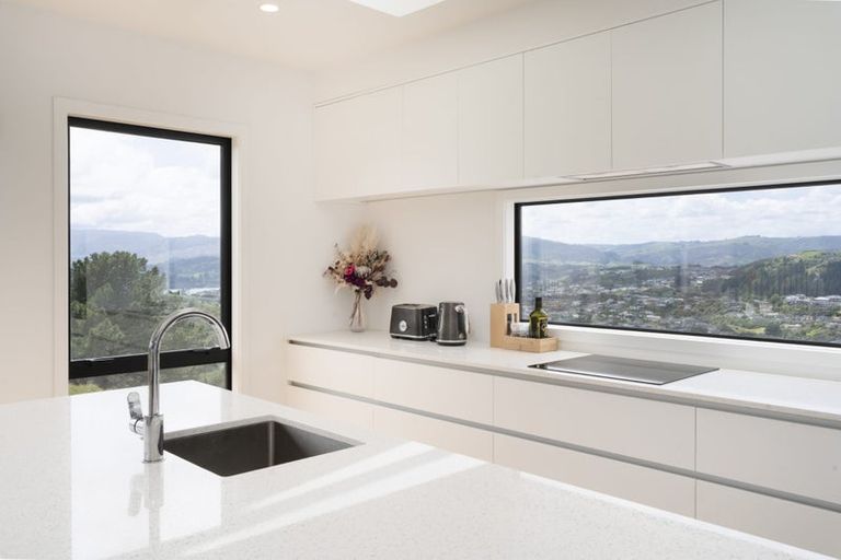 Photo of property in 9 Topsail Way, Whitby, Porirua, 5024