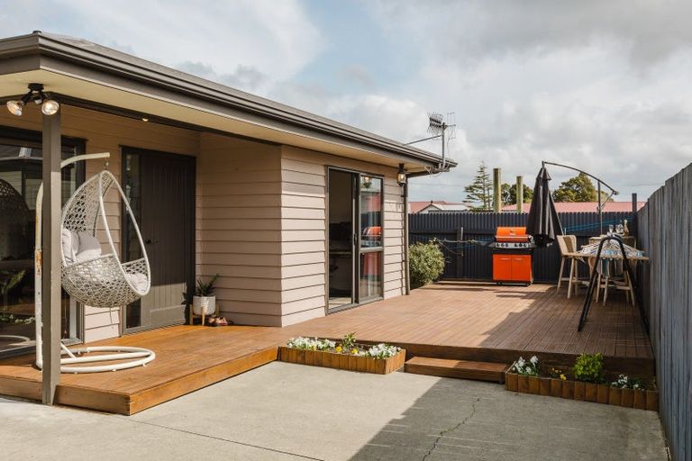 Photo of property in 30 Charles Cross Street, Longburn, Palmerston North, 4412
