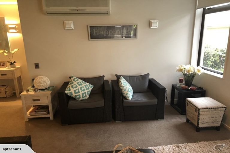 Photo of property in 5/48 Marine Parade, Mount Maunganui, 3116
