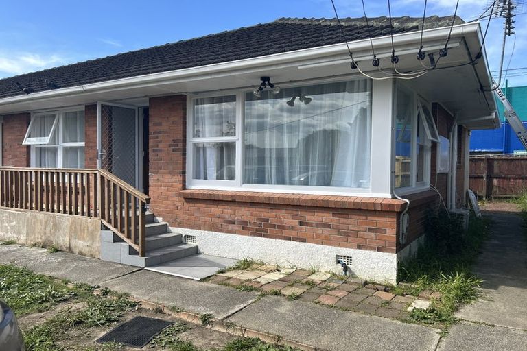 Photo of property in 6/35 Shakespeare Road, Milford, Auckland, 0620