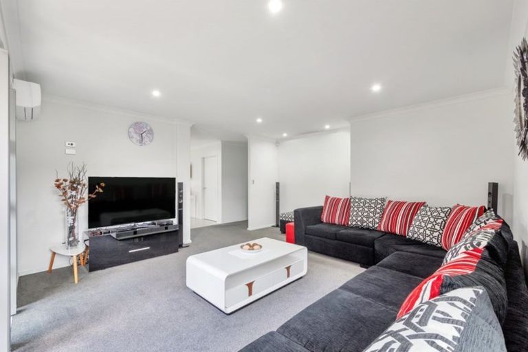 Photo of property in 40 Castellina Drive, Karaka, Papakura, 2113