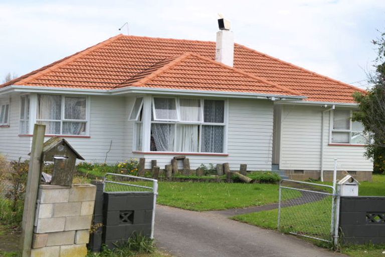 Photo of property in 10 Moffitt Place, Mangere East, Auckland, 2024