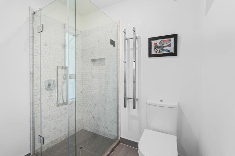 Photo of property in 17 Mcclintock Road, Massey, Auckland, 0614