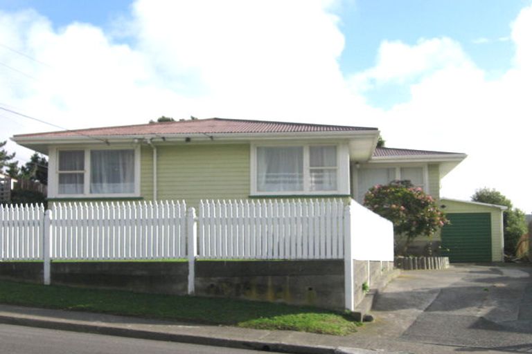 Photo of property in 63 Mark Avenue, Paparangi, Wellington, 6037