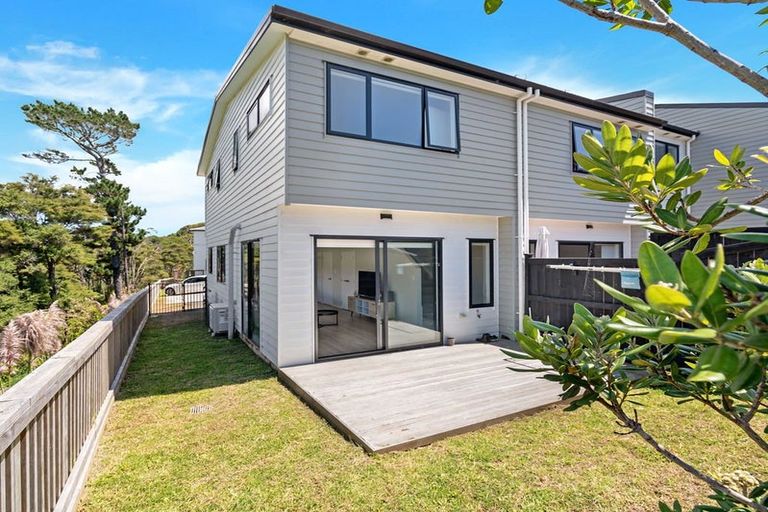 Photo of property in 26 Kaimai Avenue, Massey, Auckland, 0614