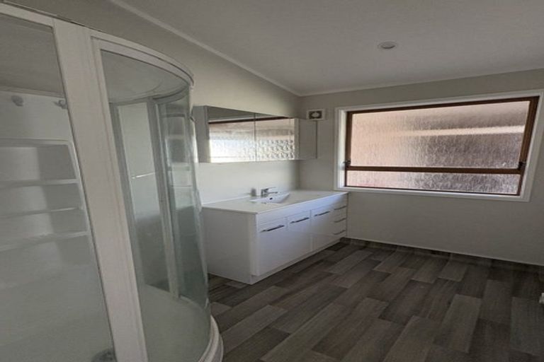 Photo of property in 39 Upham Crescent, Taradale, Napier, 4112