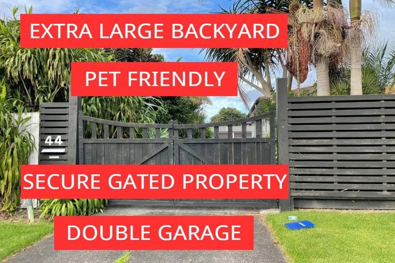 Photo of property in 44 Beach Road, Te Atatu Peninsula, Auckland, 0610