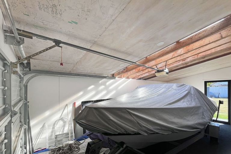 Photo of property in 14 Fraser Crescent, Twizel, 7901