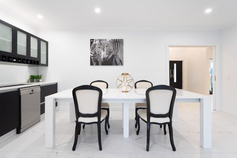 Photo of property in 100 Melksham Drive, Churton Park, Wellington, 6037