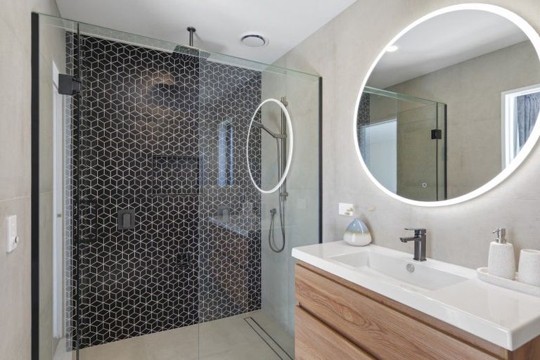 Photo of property in 4 Rostrevor Place, Mairehau, Christchurch, 8052