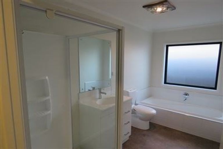 Photo of property in 11 Lightbody Lane, Wigram, Christchurch, 8042