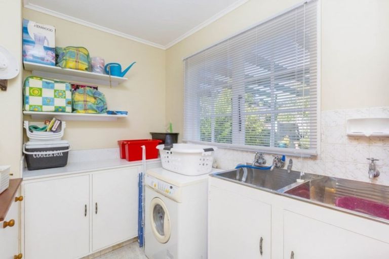 Photo of property in 3 Sunbrae Drive, Silverstream, Upper Hutt, 5019