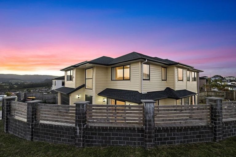 Photo of property in 13 San Prospero Crescent, Henderson, Auckland, 0612