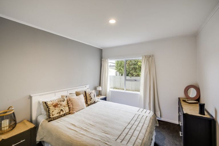 Photo of property in 35 Coventry Avenue, Tamatea, Napier, 4112