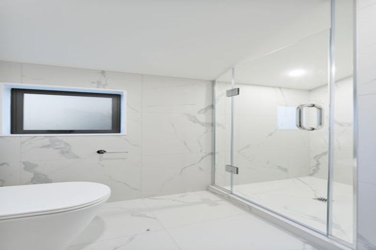 Photo of property in 14f Geordie Street, Henderson, Auckland, 0612