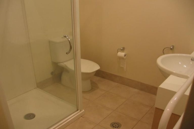 Photo of property in 6/26 Lovell Court, Rosedale, Auckland, 0632