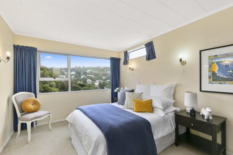 Photo of property in 21 Southern Cross Crescent, Island Bay, Wellington, 6023