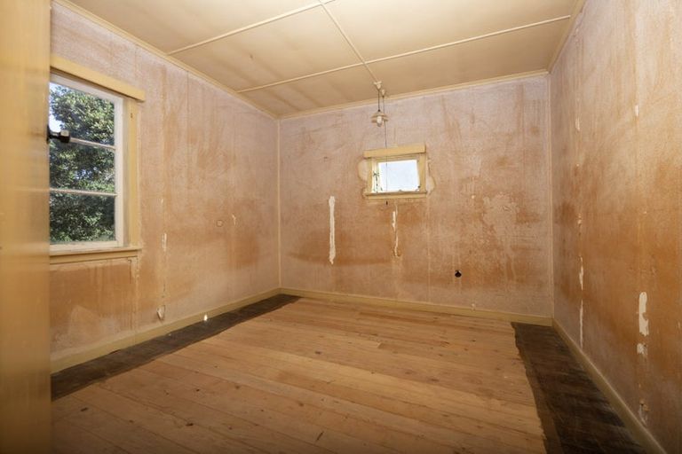 Photo of property in 118 Garden Road, Piha, 0772
