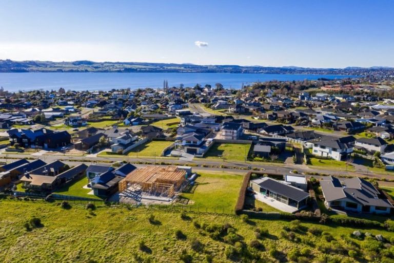 Photo of property in 15 Victory Drive, Wharewaka, Taupo, 3330