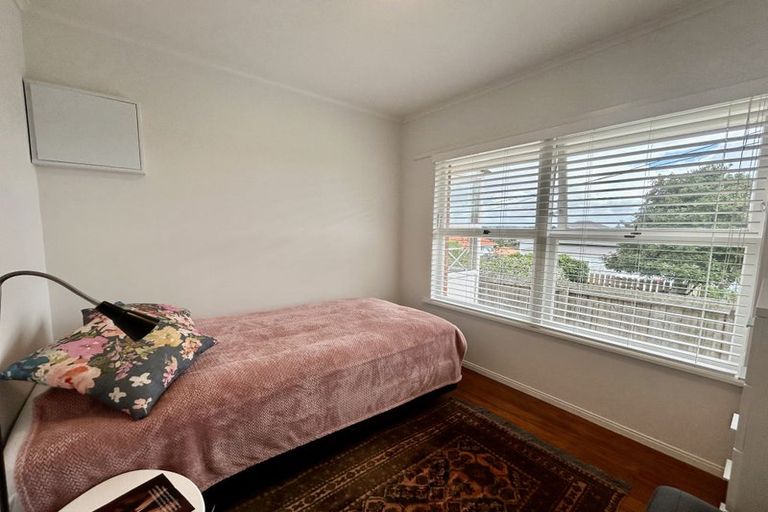 Photo of property in 1/15a Kawerau Avenue, Devonport, Auckland, 0624