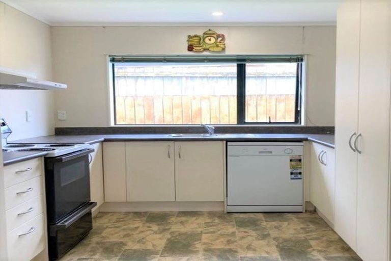 Photo of property in 14 Margarita Rise, Pukekohe, 2120