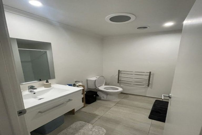 Photo of property in 252b Porchester Road, Takanini, 2112