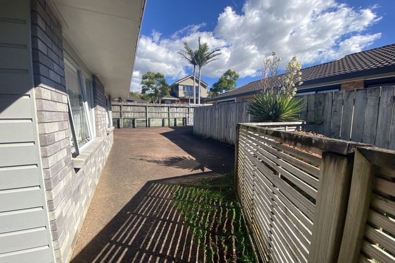 Photo of property in 2/88 Simmental Crescent, Somerville, Auckland, 2014