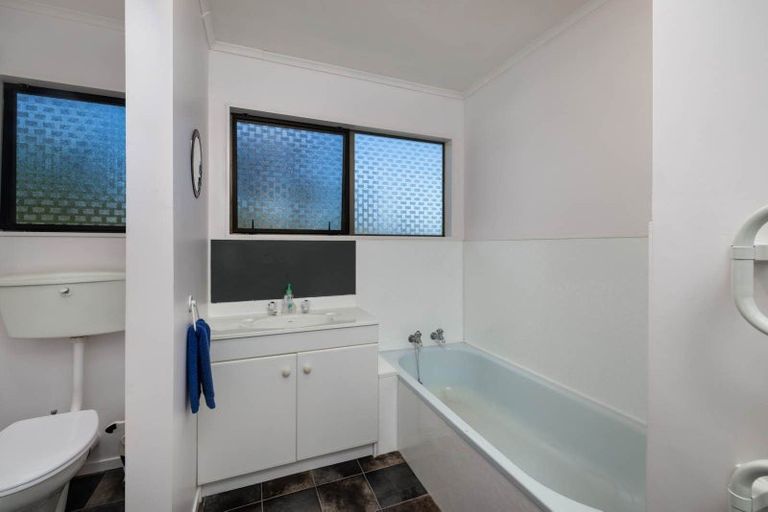 Photo of property in 2 Arabella Road, Opua, 0200