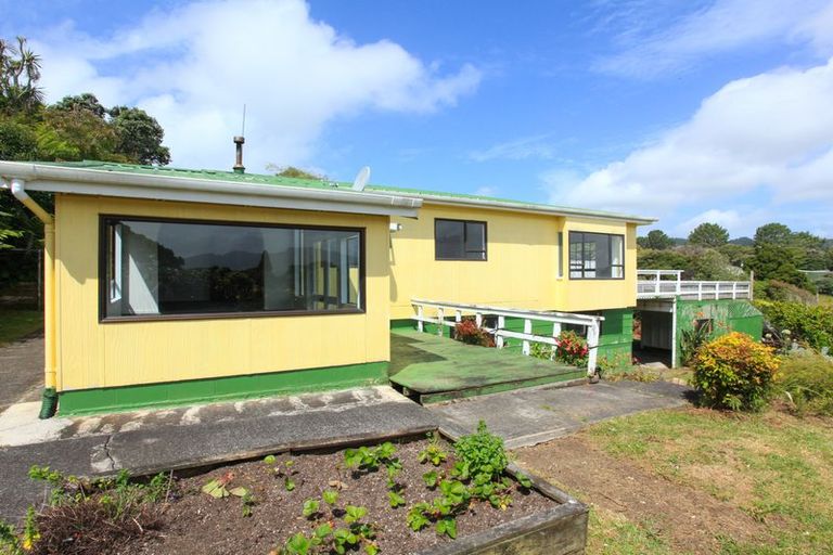 Photo of property in 23 Point Street, Raglan, 3225