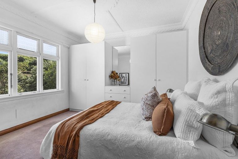 Photo of property in 155 Severn Street, Island Bay, Wellington, 6023