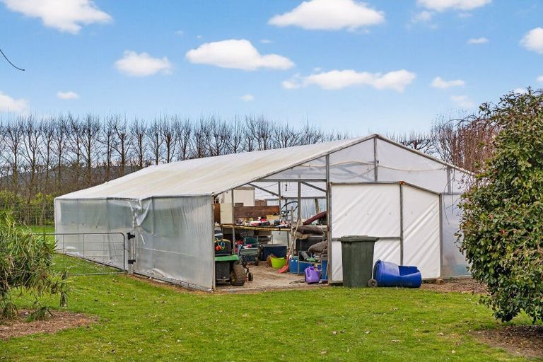 Photo of property in 8 Ingram Road, Waerengaahika, Gisborne, 4071