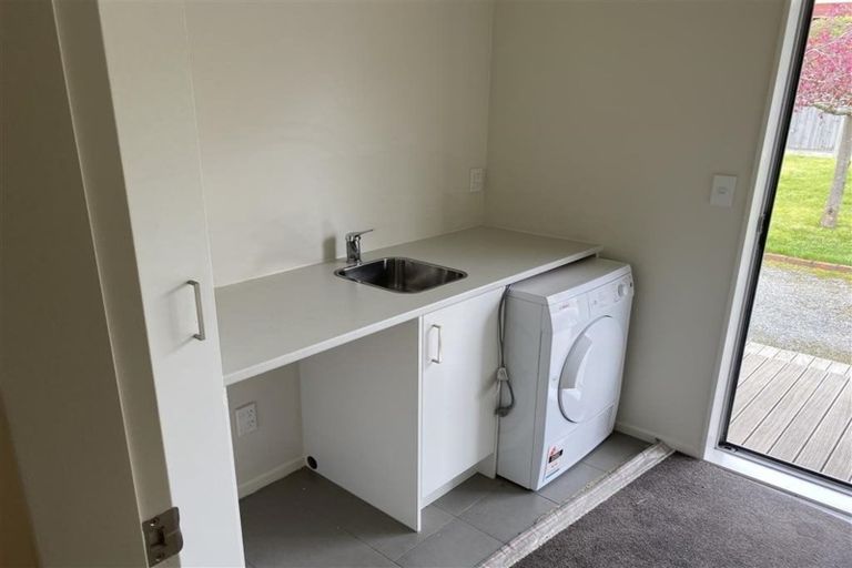 Photo of property in 250a Fergusson Drive, Heretaunga, Upper Hutt, 5018