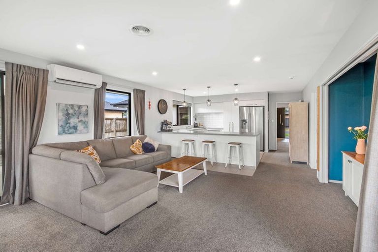 Photo of property in 51 Watkins Drive, Rangiora, 7400