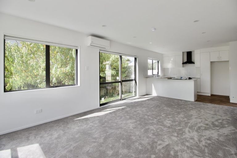 Photo of property in 111b Lancaster Road, Beach Haven, Auckland, 0626