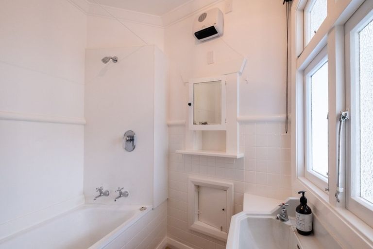 Photo of property in 19 Page Street, Stratford, 4332