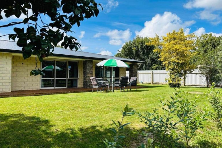 Photo of property in 10 Hickey Street, Otane, 4202