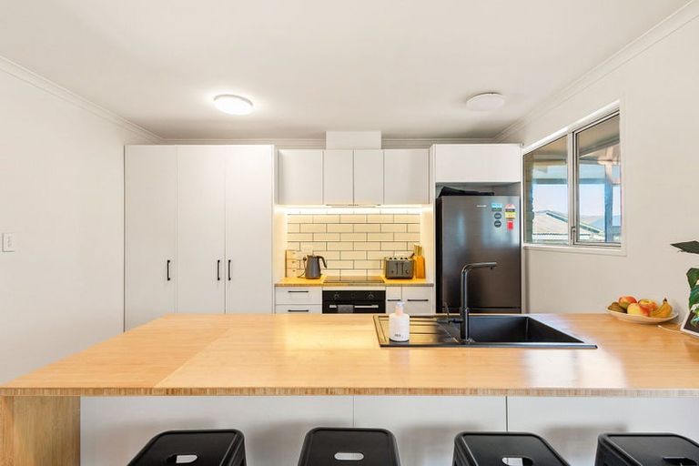 Photo of property in 2/9 Bonar Place, Woolston, Christchurch, 8062