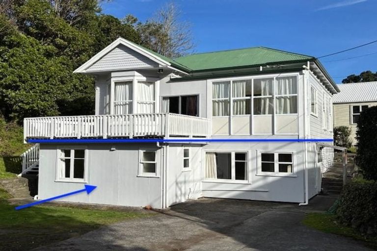 Photo of property in 18 Burma Road, Khandallah, Wellington, 6035
