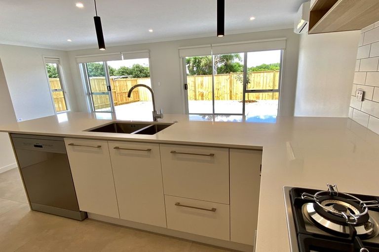 Photo of property in 48 Exmoor Road, Karaka, Papakura, 2113