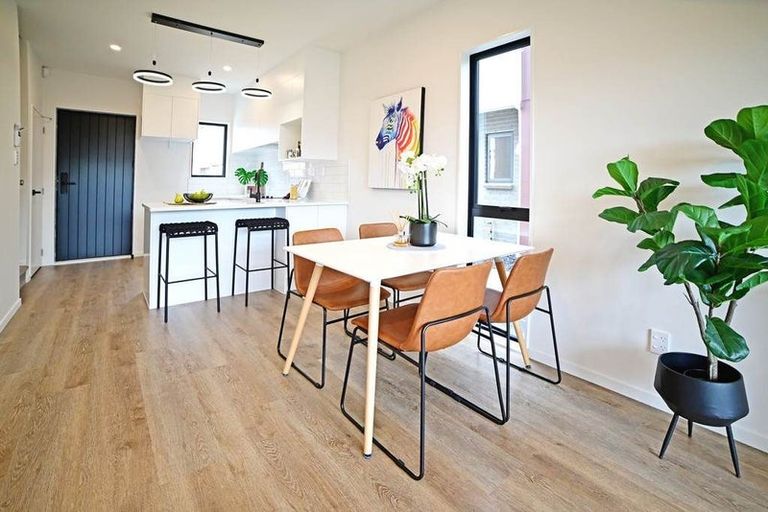 Photo of property in 31 Kiato Lane, Flat Bush, Auckland, 2019