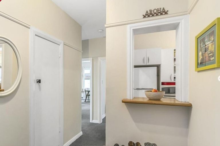Photo of property in 1u5 Rixon Grove, Mount Victoria, Wellington, 6011