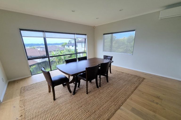 Photo of property in 74 Oakway Drive, Schnapper Rock, Auckland, 0632