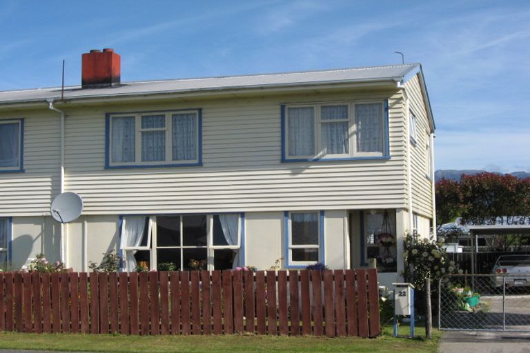 Photo of property in 22- 24 Bentham Street, Westport, 7825