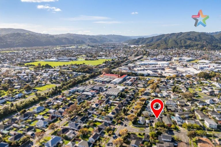 Photo of property in 3 Waddington Drive, Naenae, Lower Hutt, 5011