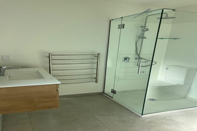 Photo of property in 11 Henshaw Street, Woodend, 7610