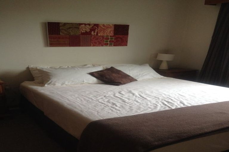 Photo of property in 16 Freyberg Street, Roslyn, Palmerston North, 4414