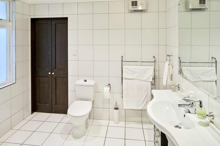 Photo of property in 7 Wilkinson Street, Oriental Bay, Wellington, 6011