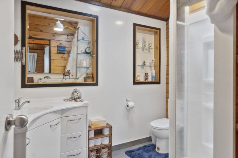 Photo of property in 11 Lake Domain Drive, Frankton, Hamilton, 3204